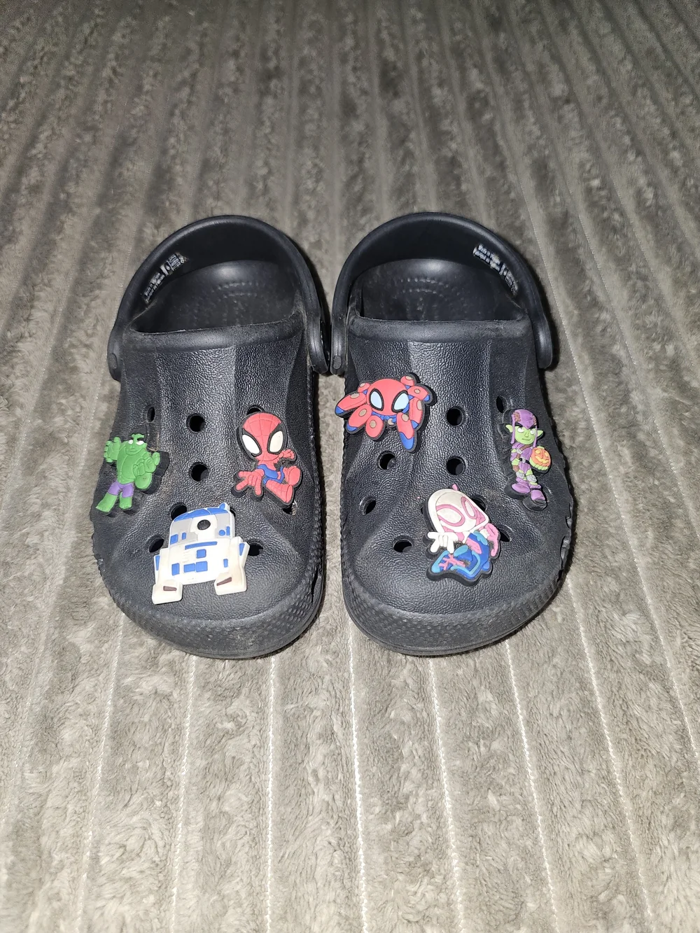 Kids Black Croc Clog Shoes with Superhero Charms Size 9 - KS 1